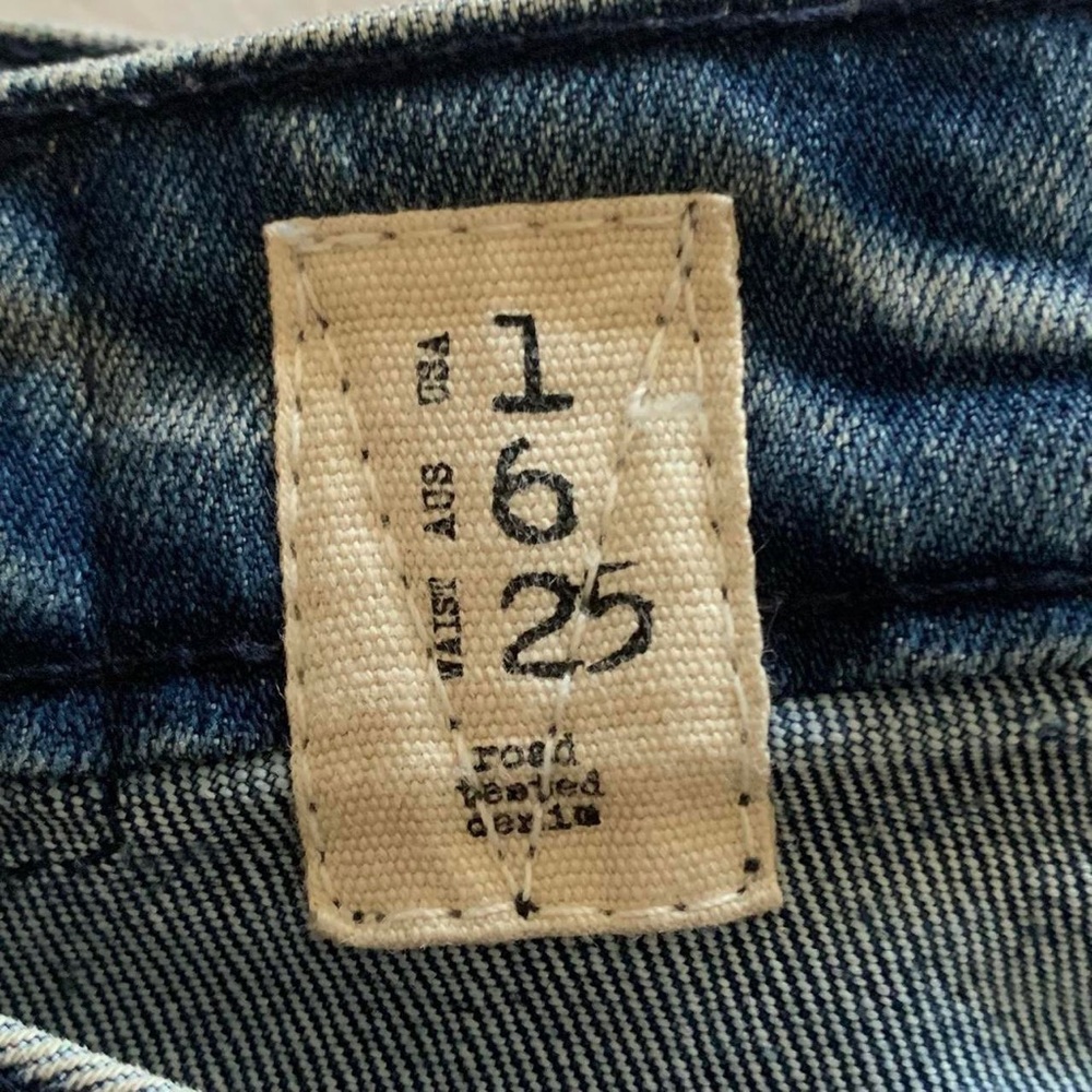 Jeans - Picture 2 of 2